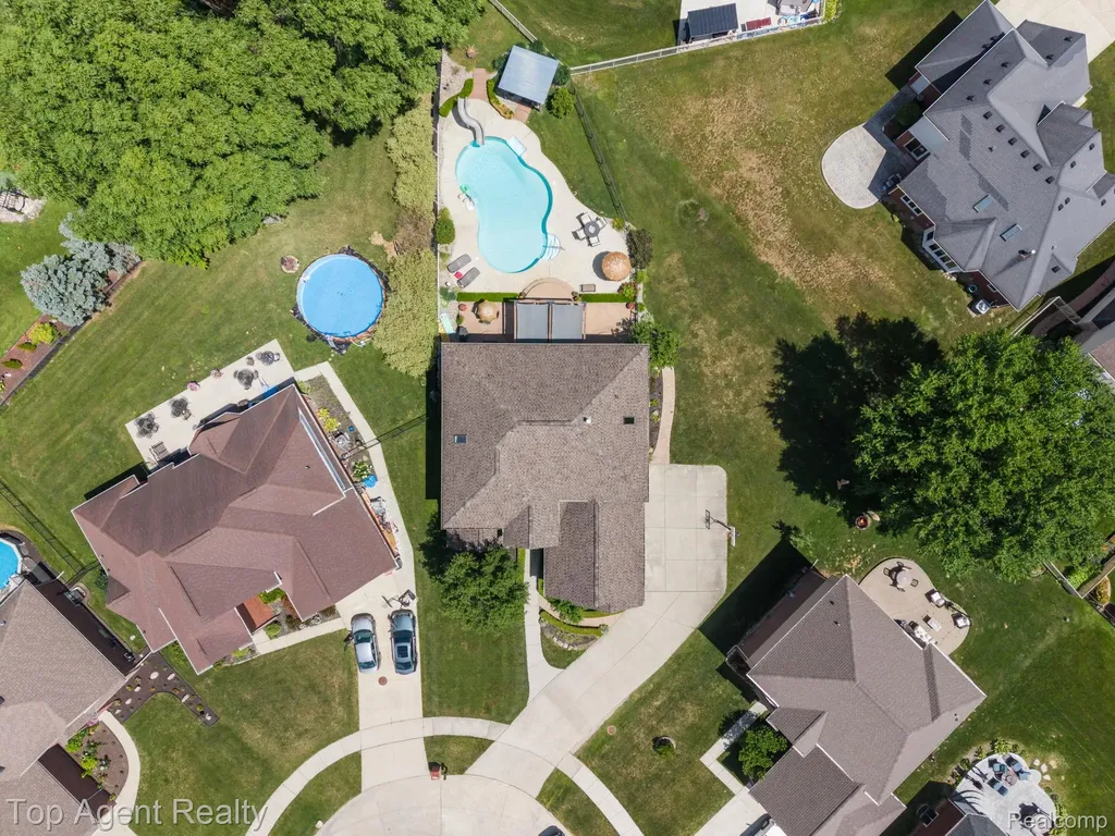 53268 Kakos Drive Chesterfield Township MI 48051