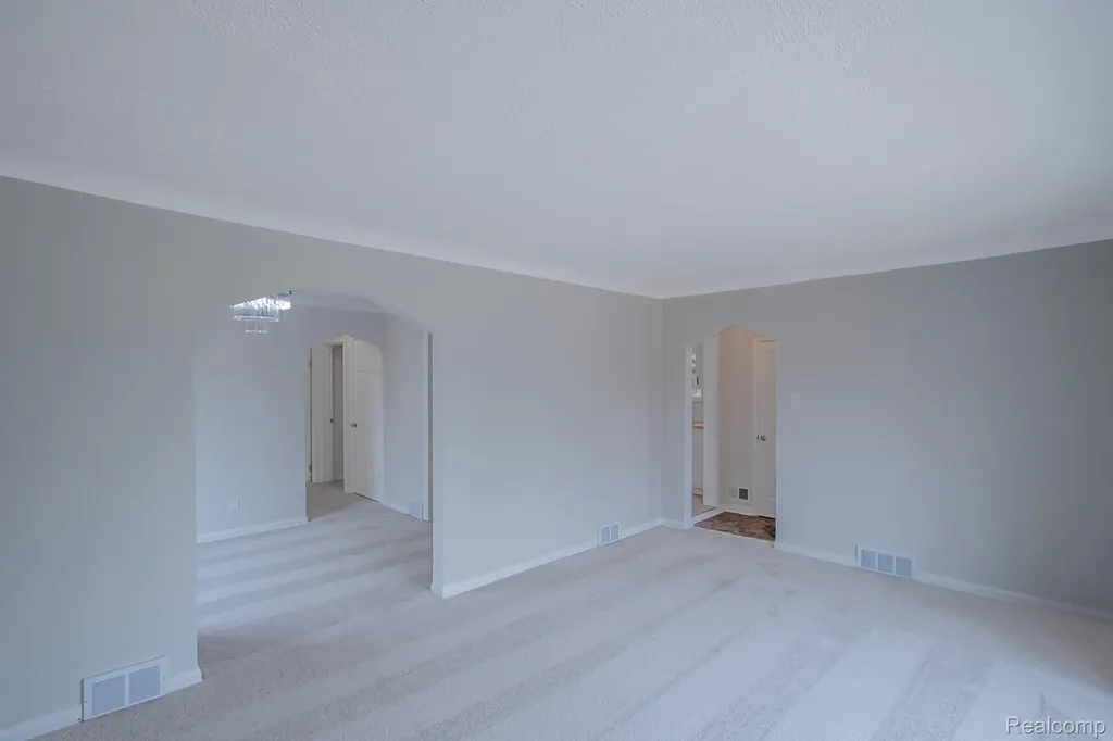 16932 Ward Avenue Detroit City MI 48235