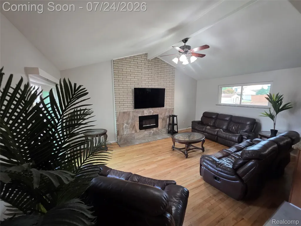 40732 Gulliver Drive Sterling Heights City MI 48310