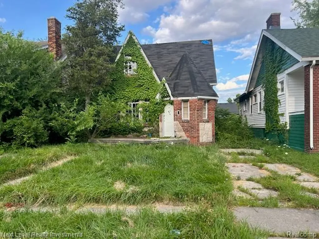8854 Pinehurst Street Detroit City MI 48204