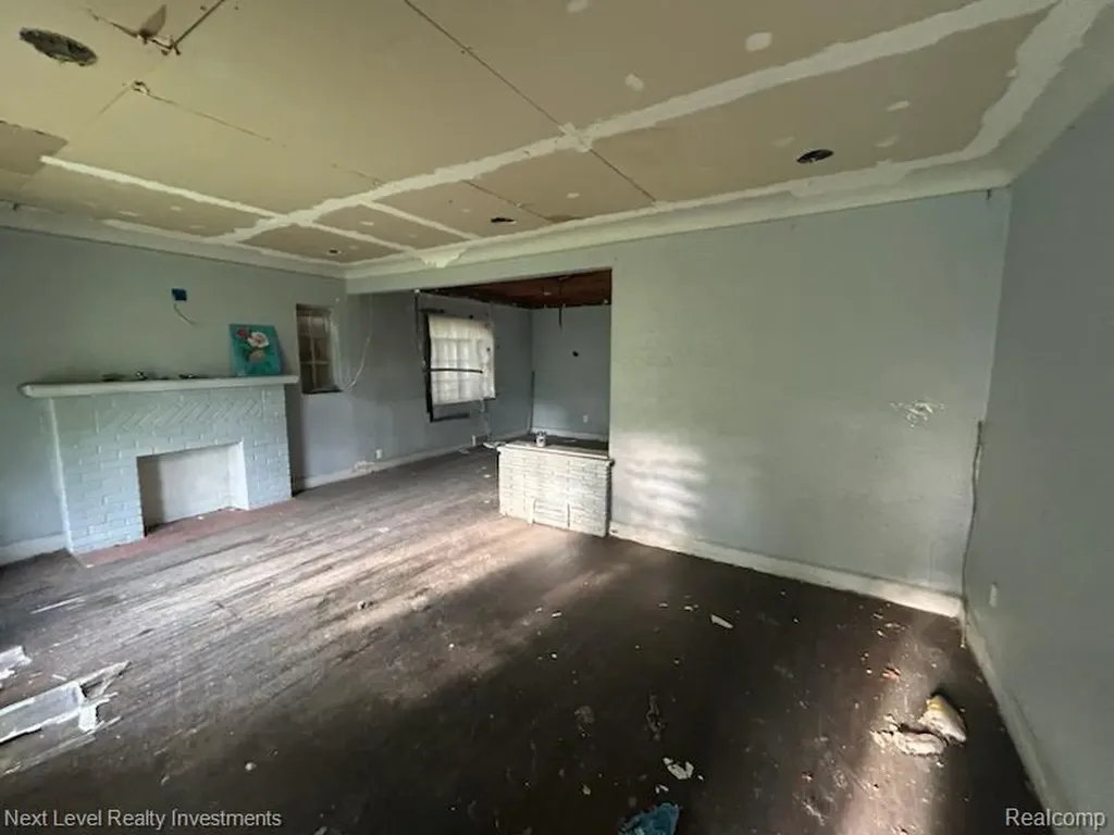 8854 Pinehurst Street Detroit City MI 48204