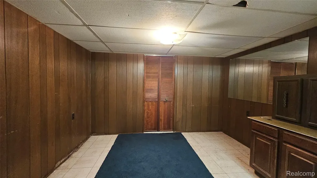29201 Roycroft Street Livonia City MI 48154