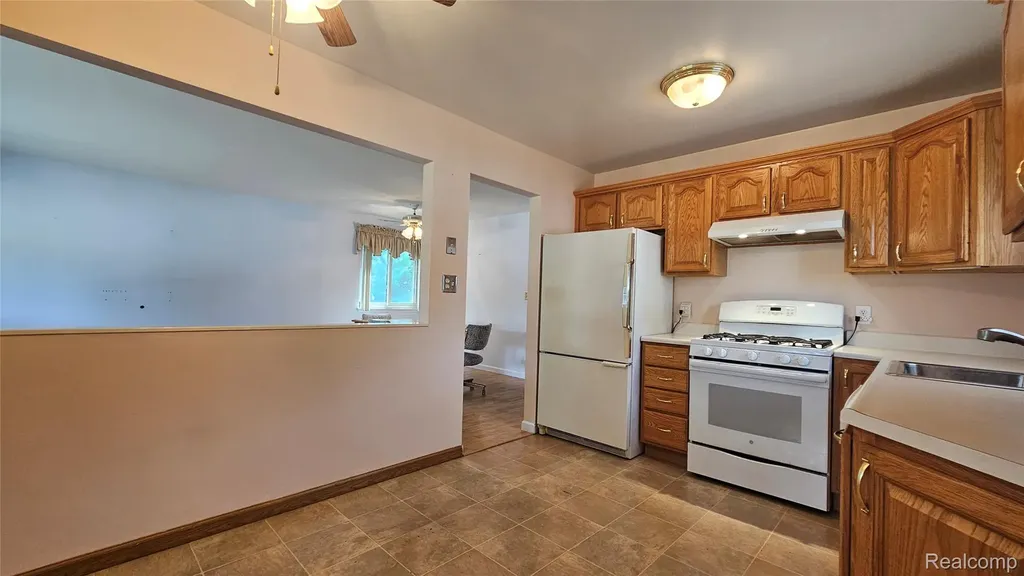 29201 Roycroft Street Livonia City MI 48154