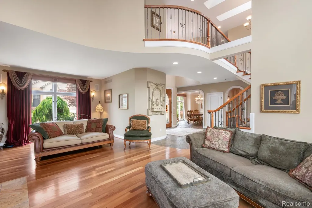 4443 Island View Drive Waterford Charter Township MI 48328