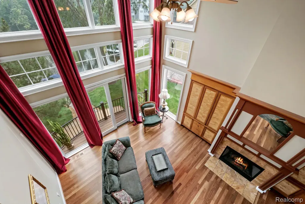 4443 Island View Drive Waterford Charter Township MI 48328