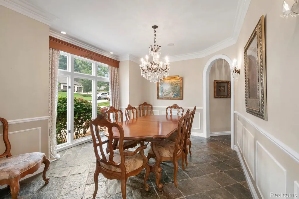 4443 Island View Drive Waterford Charter Township MI 48328