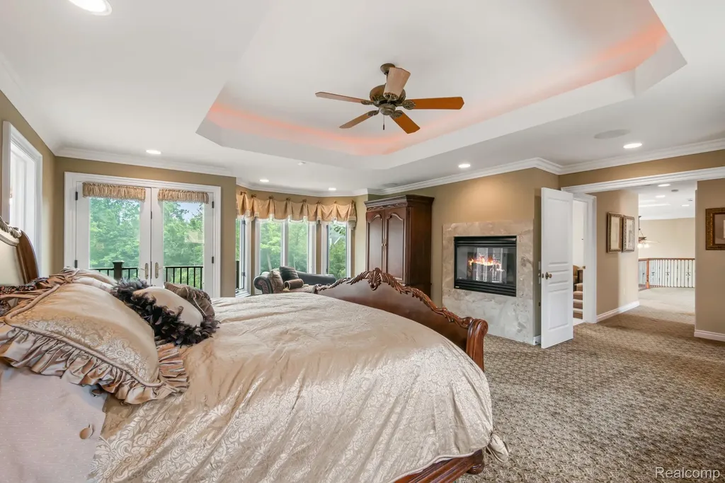 4443 Island View Drive Waterford Charter Township MI 48328