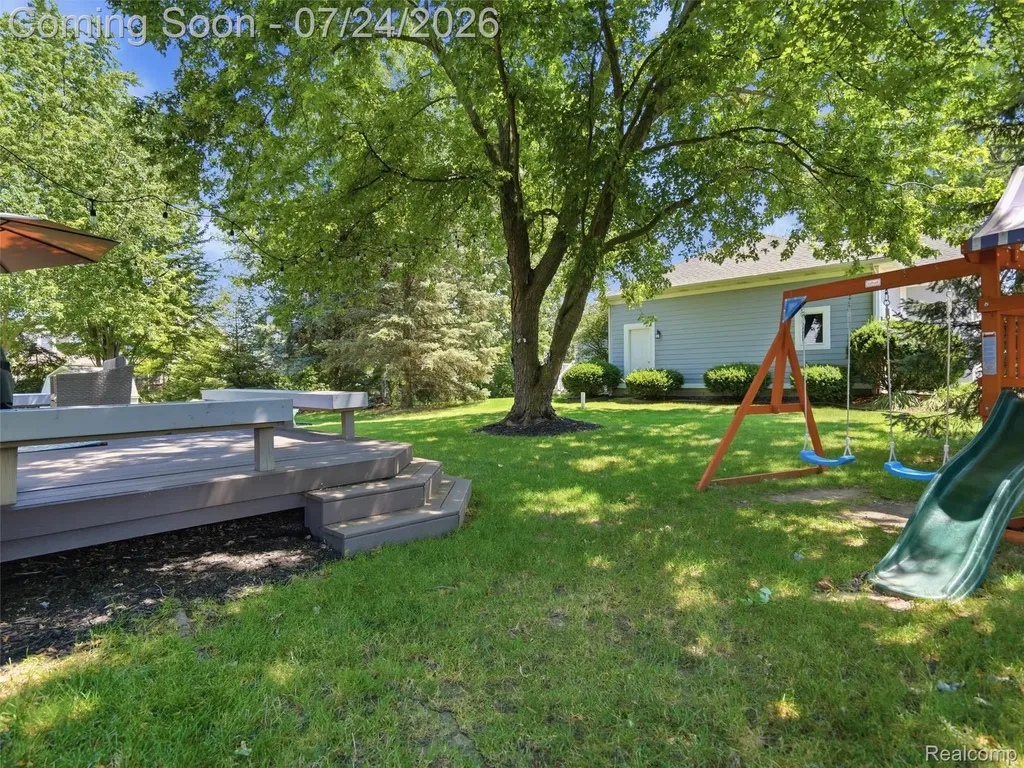 12295 Water Greens Court Fenton Charter Township MI 48430