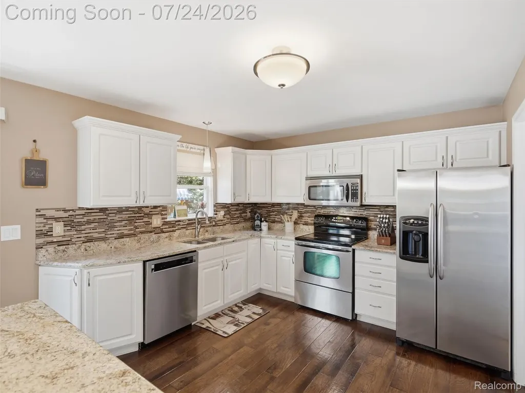 12295 Water Greens Court Fenton Charter Township MI 48430