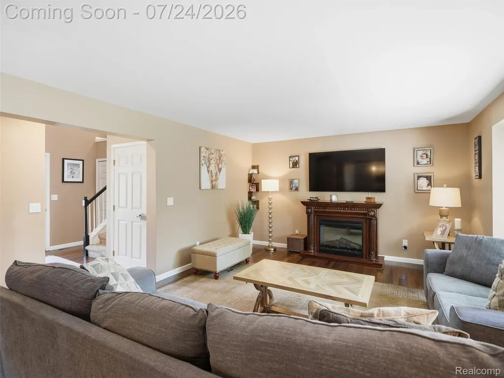 12295 Water Greens Court Fenton Charter Township MI 48430