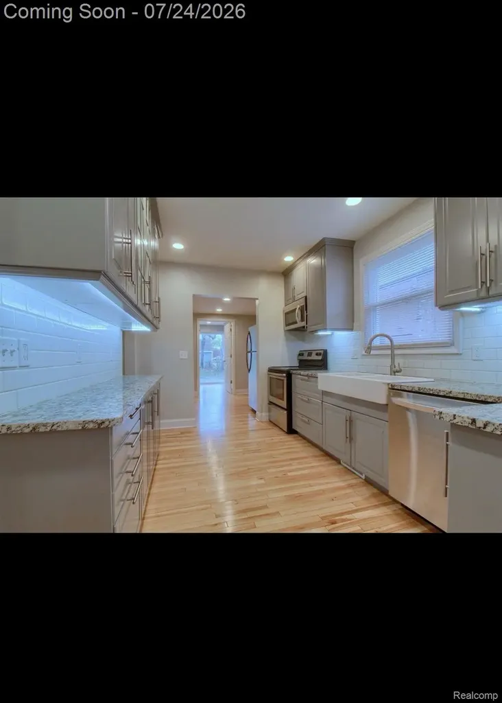 11610 Cardwell Street Livonia City MI 48150