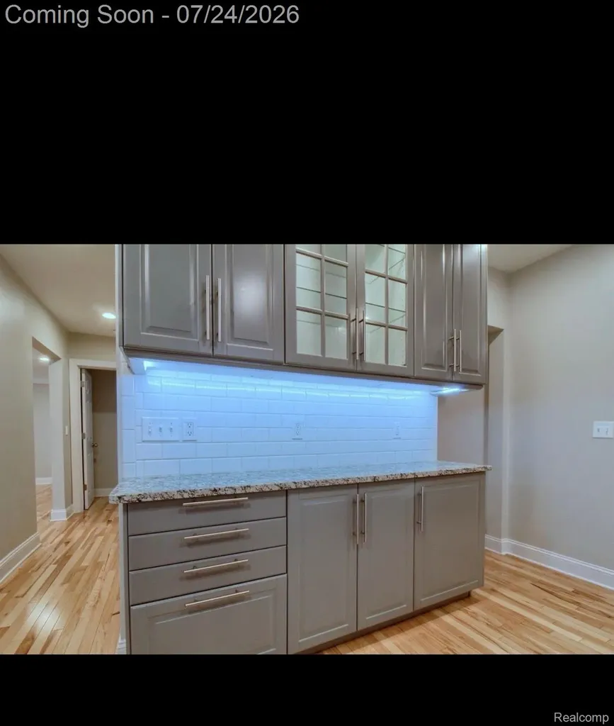 11610 Cardwell Street Livonia City MI 48150