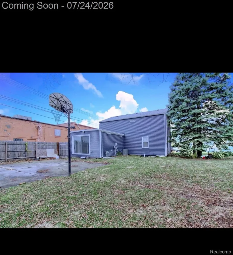 11610 Cardwell Street Livonia City MI 48150