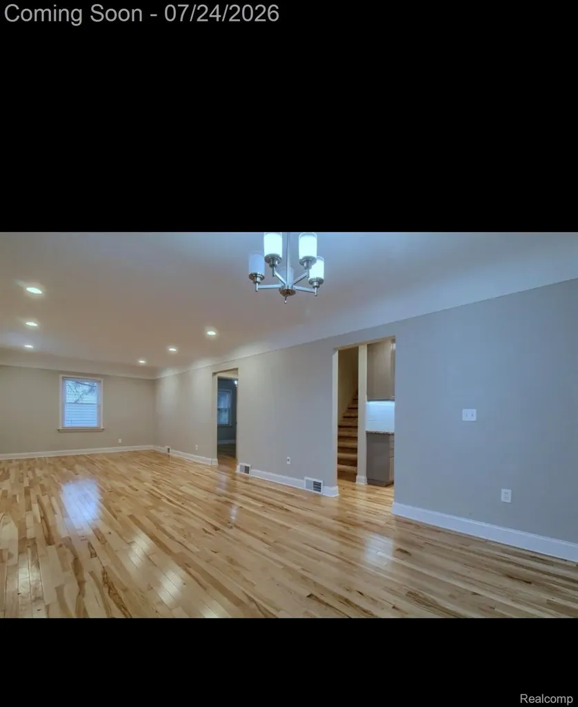 11610 Cardwell Street Livonia City MI 48150