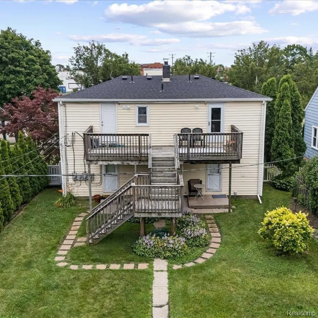 318 Blanche Street Plymouth City MI 48170