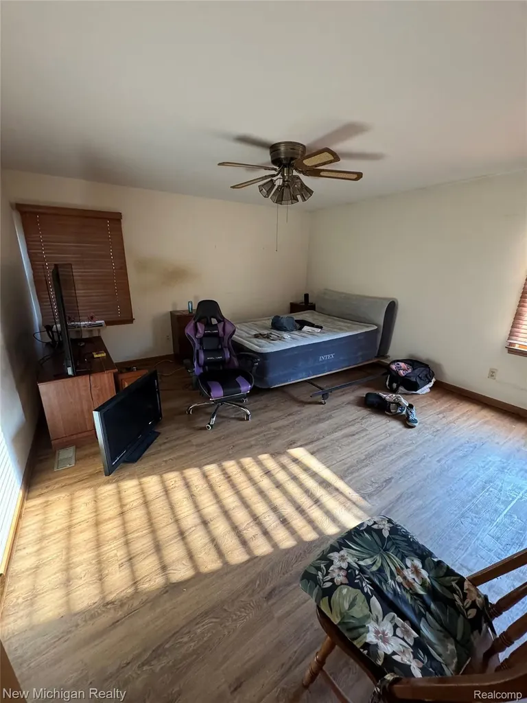 12983 Noling Woods Drive Green Oak Township MI 48178