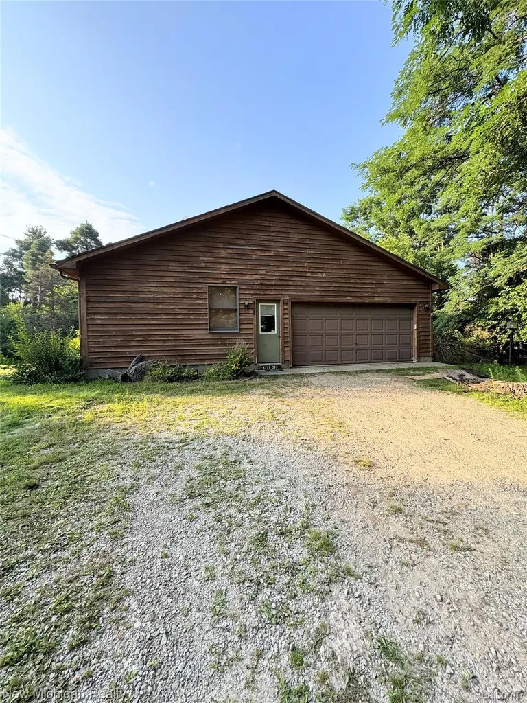 12983 Noling Woods Drive Green Oak Township MI 48178