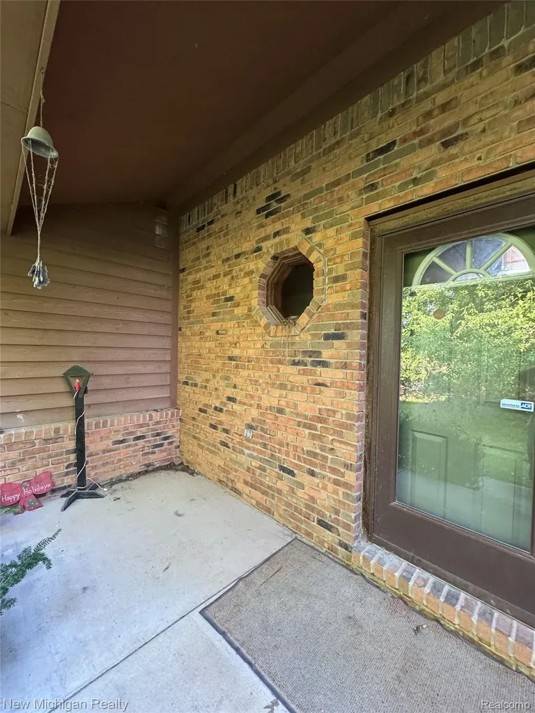 12983 Noling Woods Drive Green Oak Township MI 48178