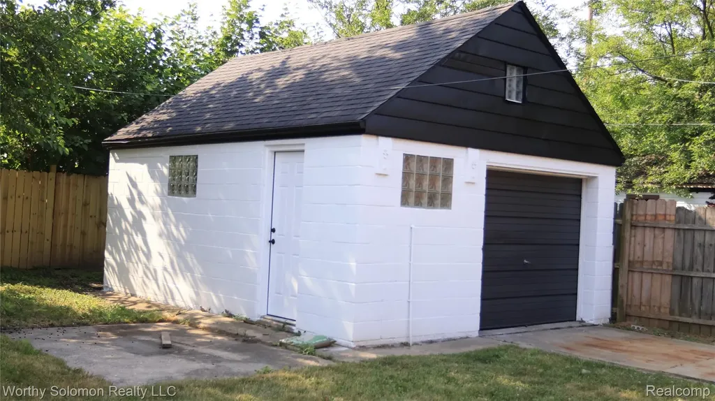 10318 Beaconsfield Street Detroit City MI 48224