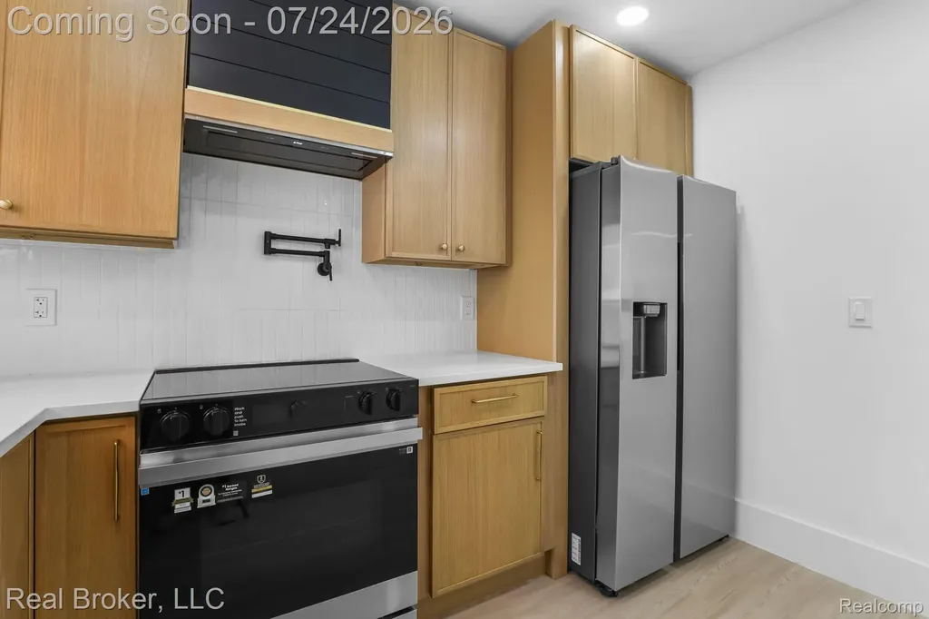 187 Leroy Street Ferndale City MI 48220