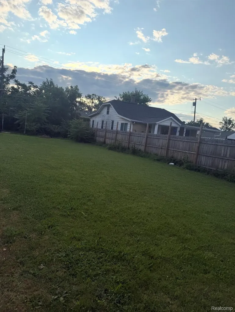 6801 Forrer Street Detroit City MI 48228