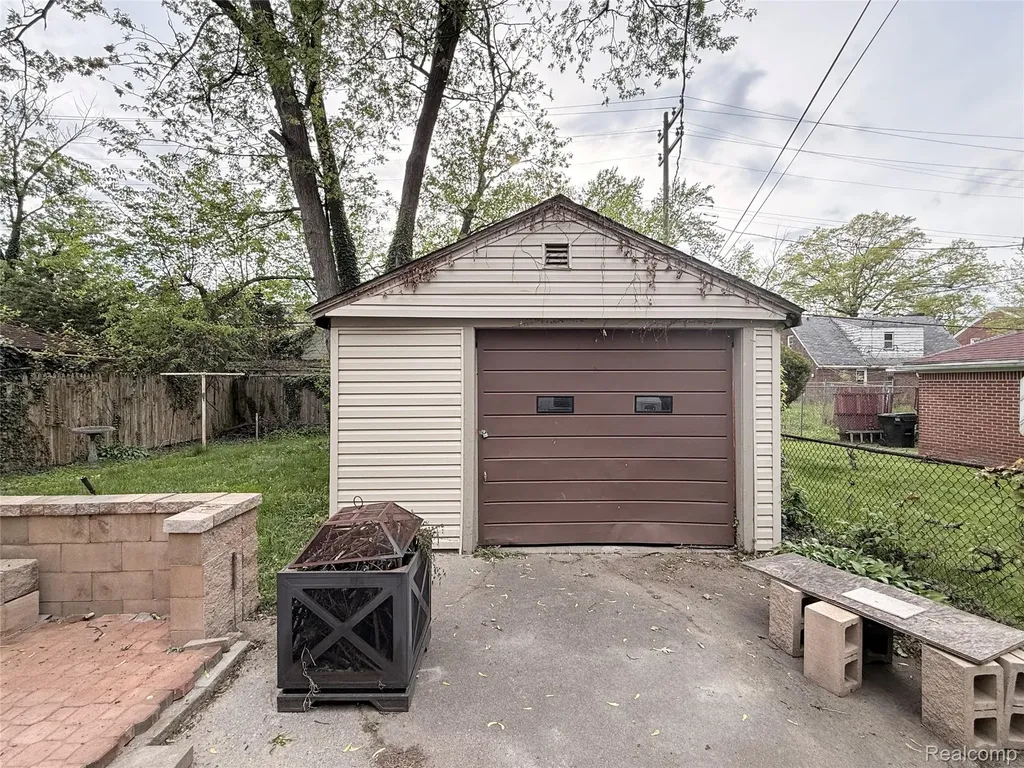 17167 Freeland Street Detroit City MI 48235