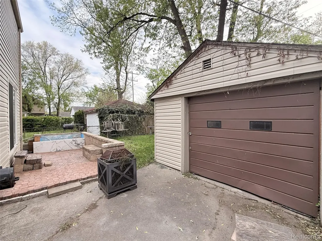 17167 Freeland Street Detroit City MI 48235