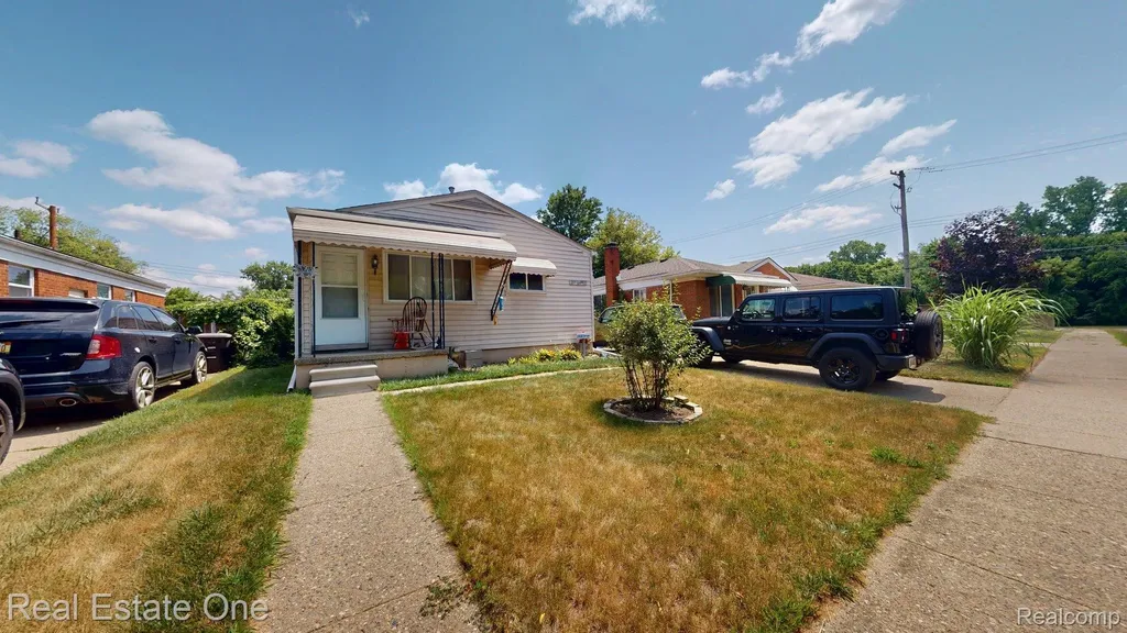 19154 Antago Boulevard Livonia City MI 48152