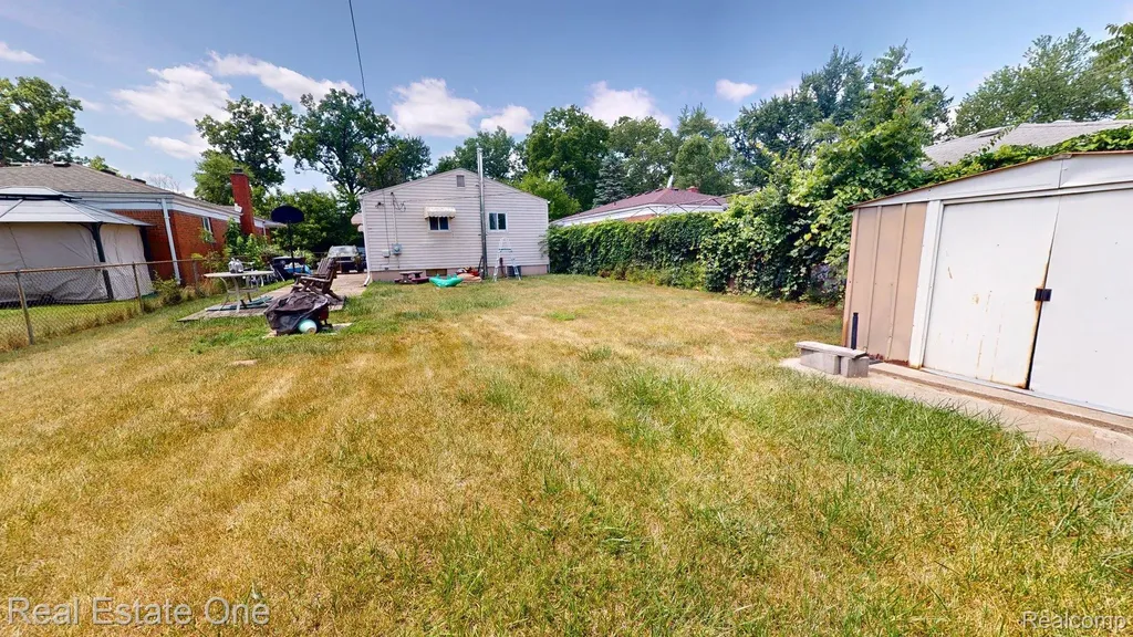 19154 Antago Boulevard Livonia City MI 48152