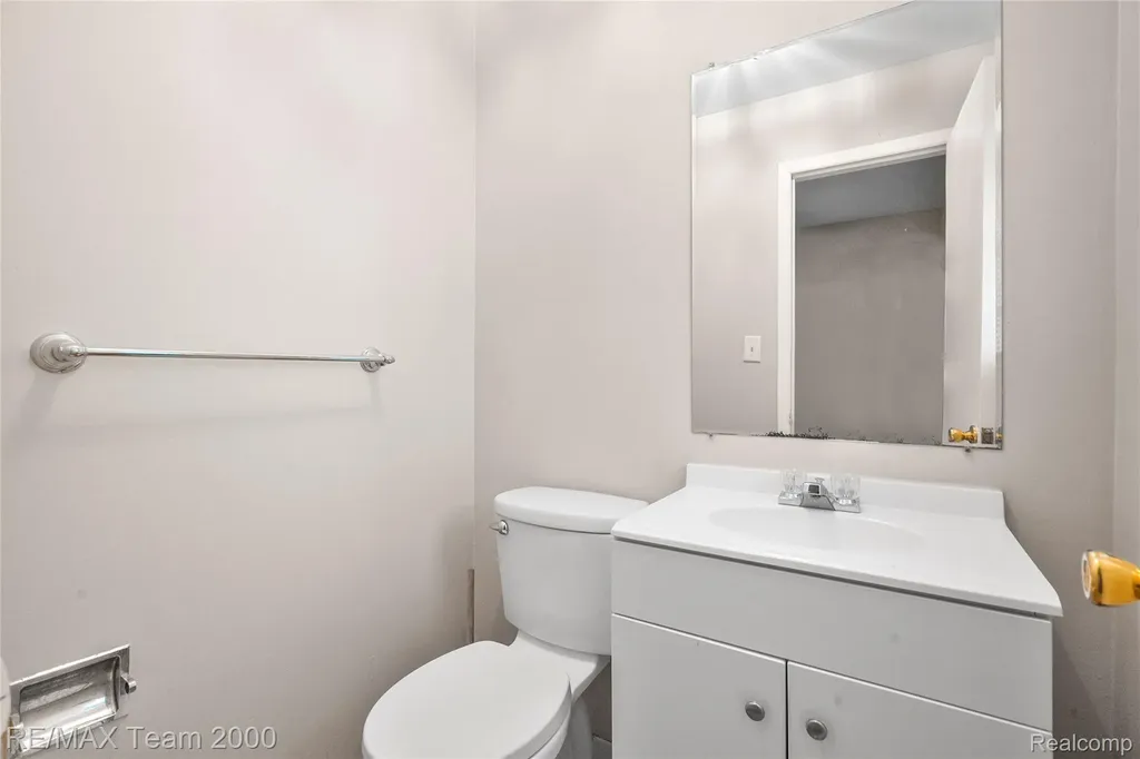26305 W 7 Mile Road Redford Charter Township MI 48240