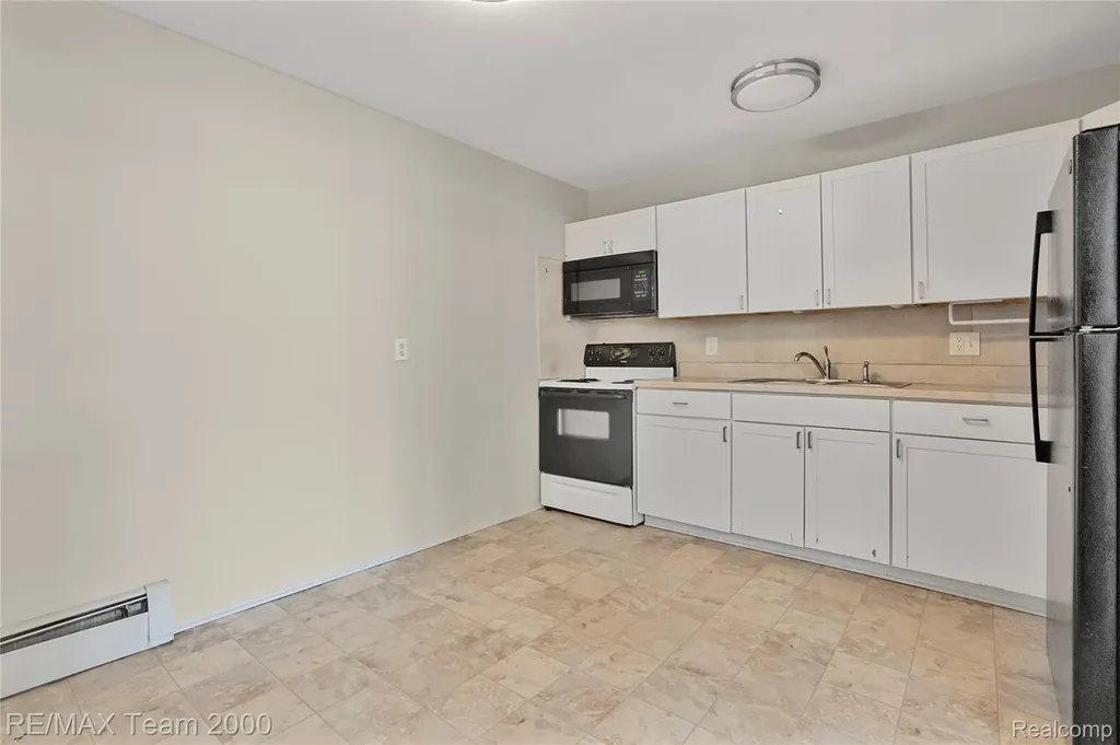26305 W 7 Mile Road Redford Charter Township MI 48240