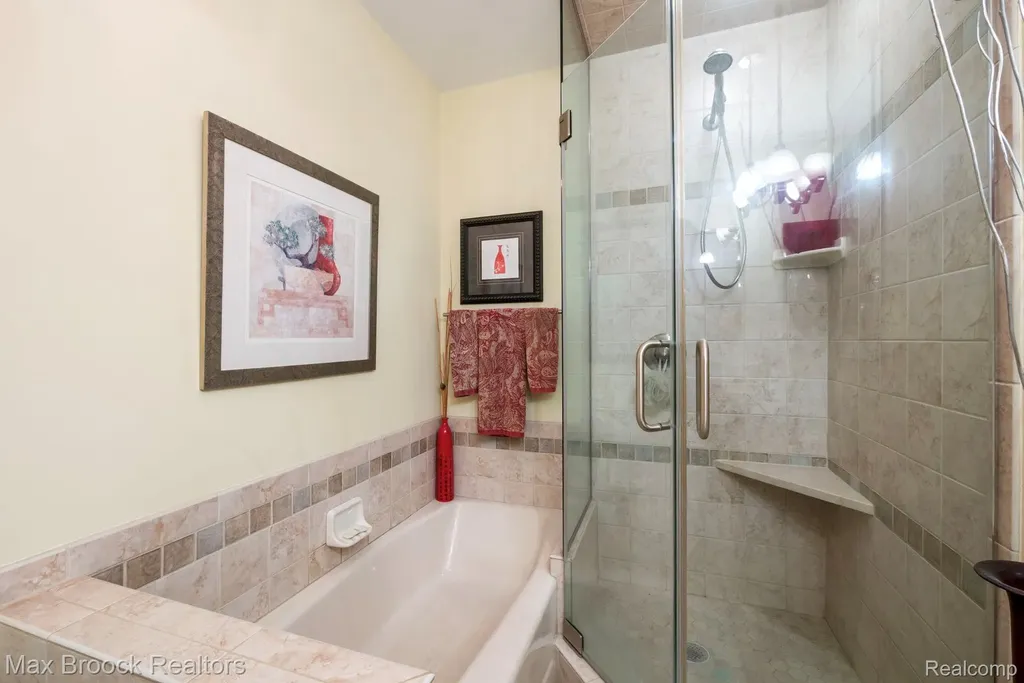4723 Fairway Court Waterford Charter Township MI 48328