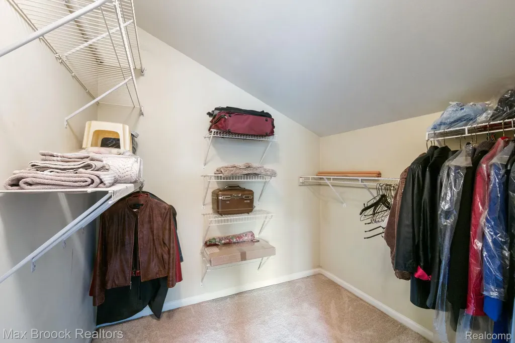 4723 Fairway Court Waterford Charter Township MI 48328