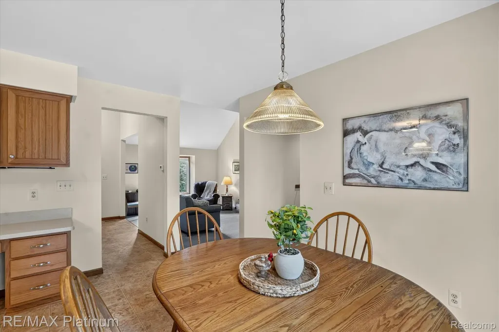 12273 Pinebrook Lane Green Oak Township MI 48178