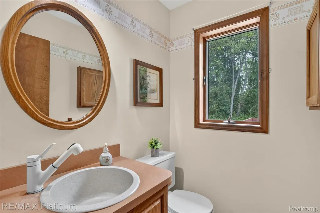 12273 Pinebrook Lane Green Oak Township MI 48178