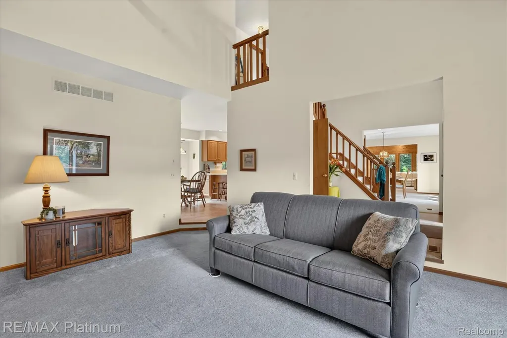 12273 Pinebrook Lane Green Oak Township MI 48178