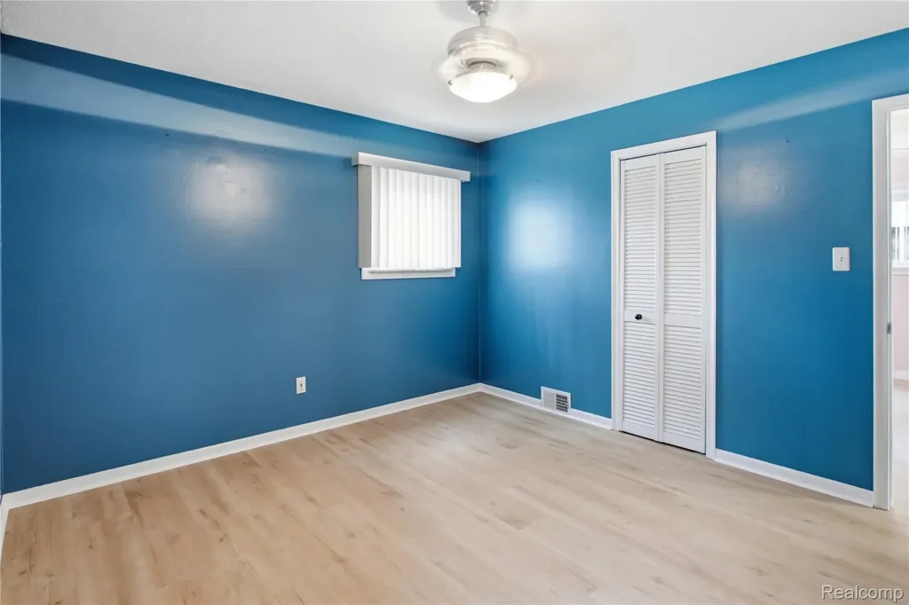 28538 Bock Street Garden City City MI 48135