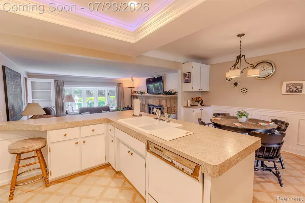 5090 Lorin Shelby Charter Township MI 48316