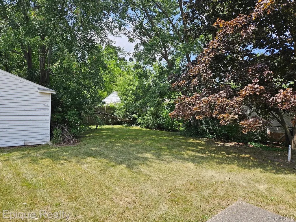 2860 Koper Drive Sterling Heights City MI 48310