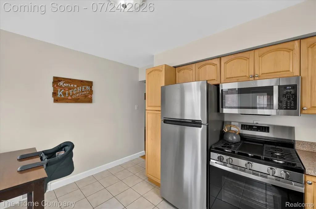 8237 Margaret Street Taylor City MI 48180