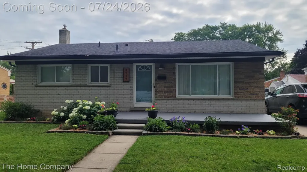 8237 Margaret Street Taylor City MI 48180