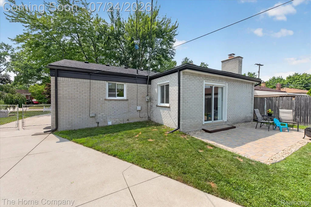 8237 Margaret Street Taylor City MI 48180