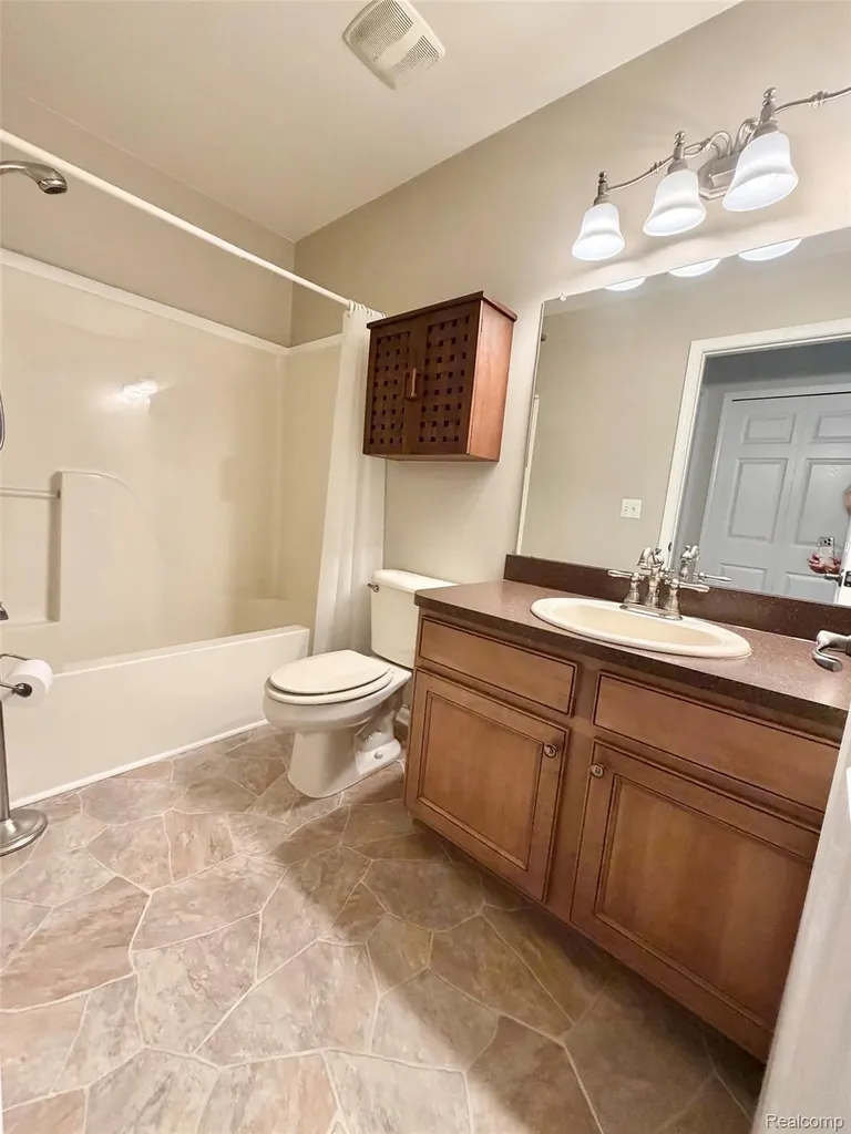 5186 Northwood Road Grand Blanc Charter Township MI 48439