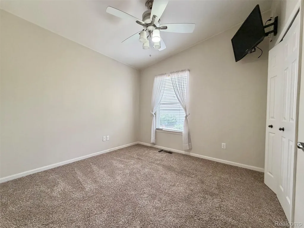 5186 Northwood Road Grand Blanc Charter Township MI 48439