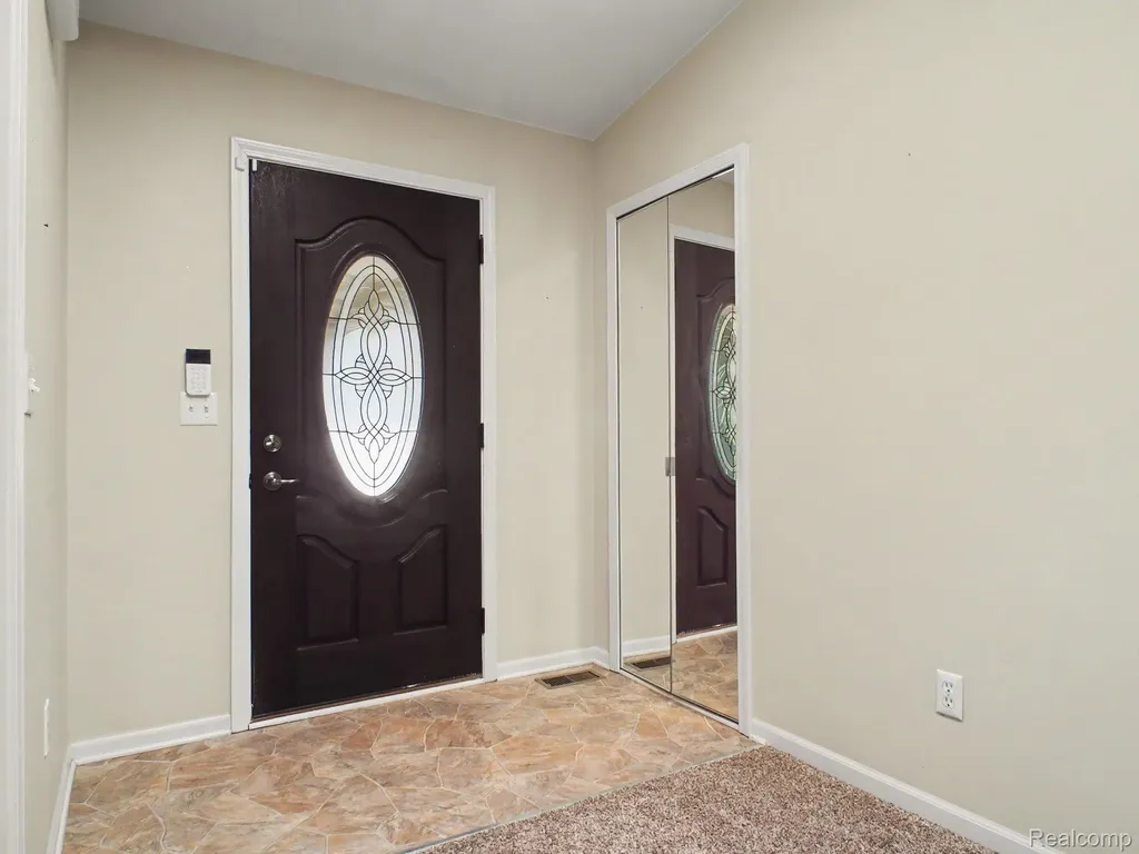 5186 Northwood Road Grand Blanc Charter Township MI 48439