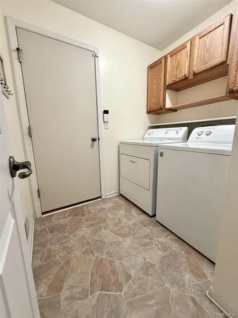 5186 Northwood Road Grand Blanc Charter Township MI 48439