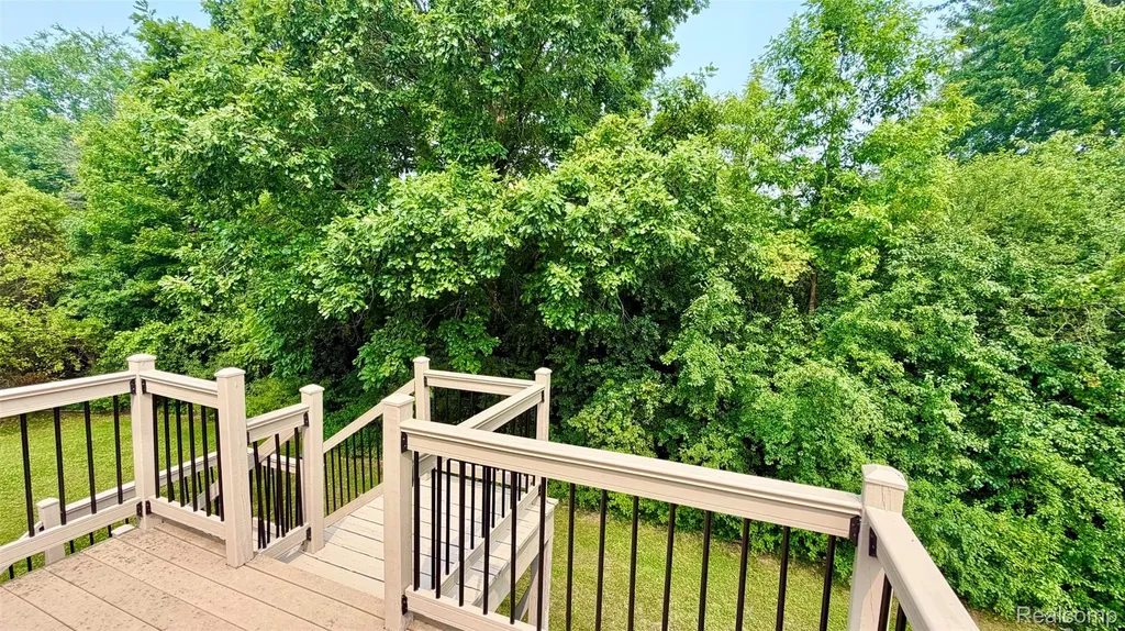 5186 Northwood Road Grand Blanc Charter Township MI 48439