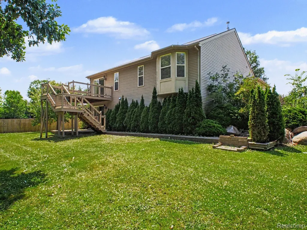 5186 Northwood Road Grand Blanc Charter Township MI 48439