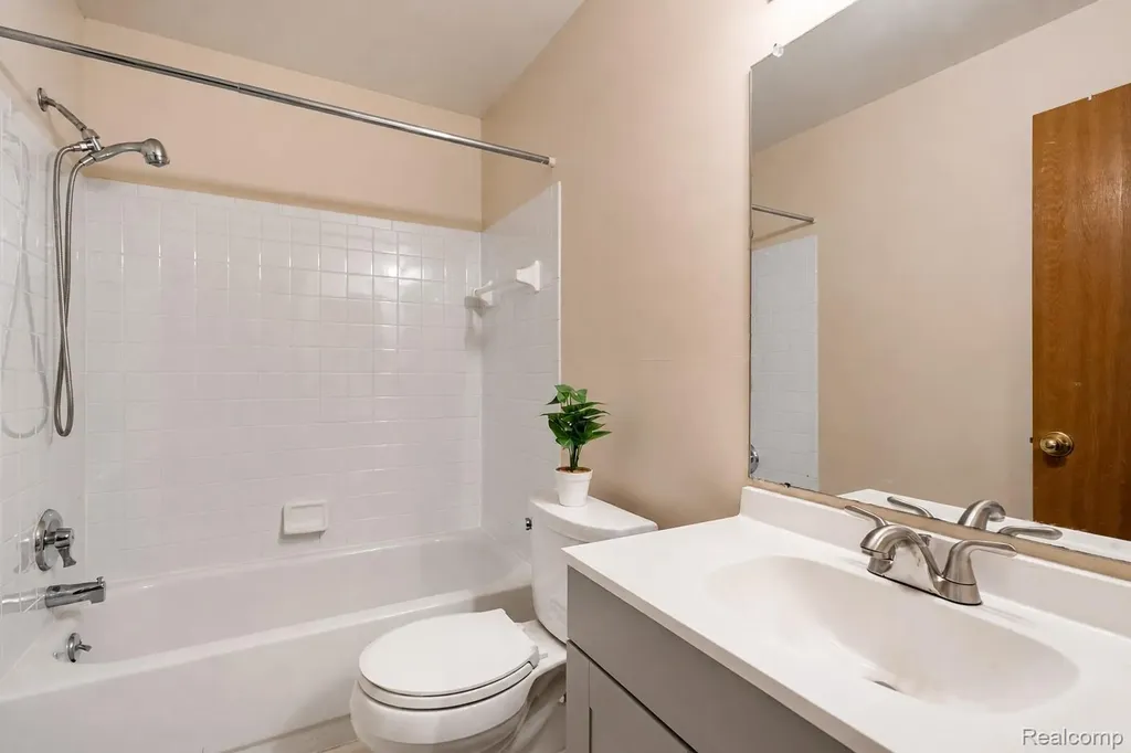 42739 Lilley Pointe Drive Canton Charter Township MI 48187