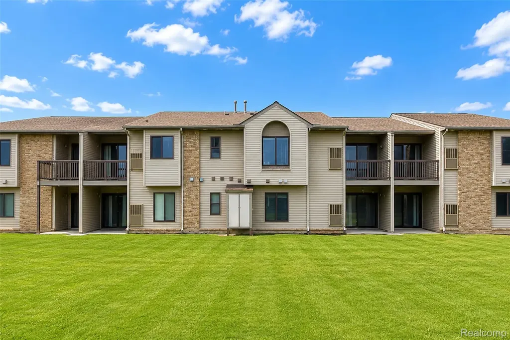 42739 Lilley Pointe Drive Canton Charter Township MI 48187